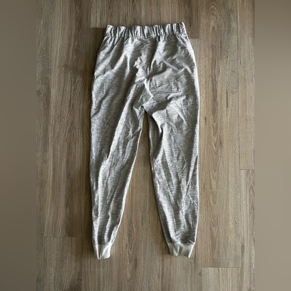 Lululemon On the Fly Jogger 28" Luxtreme Wee Are From Space Nimbus Battleship 4 - Picture 4 of 8
